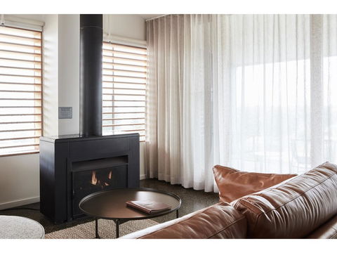 Hotel Sorrento - Accommodation Gold Coast 4