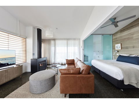Hotel Sorrento - Accommodation Gold Coast 5