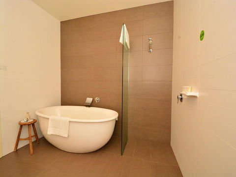 Mornington Hotel - Accommodation Gold Coast 28