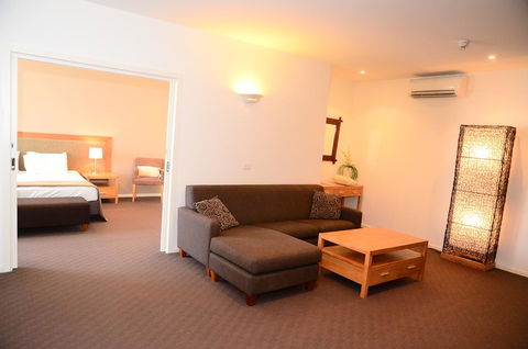 Mornington Hotel - Accommodation Gold Coast 36