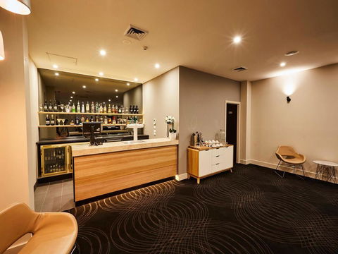 Mornington Hotel - Accommodation Gold Coast 33