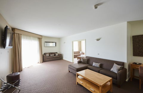 Mornington Hotel - Accommodation Gold Coast 20