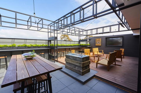 Mornington Hotel - Accommodation Gold Coast 6