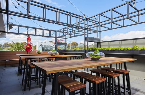 Mornington Hotel - Accommodation Gold Coast 7
