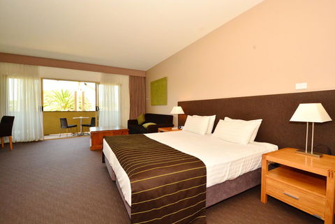 Mornington Hotel - Accommodation Gold Coast 34