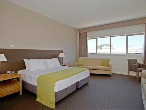 Mornington Hotel - Accommodation Gold Coast 30