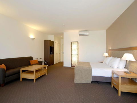 Mornington Hotel - Accommodation Gold Coast 27