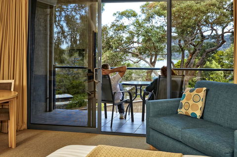 Lorne Surf Apartments - Gold Coast 4U 1
