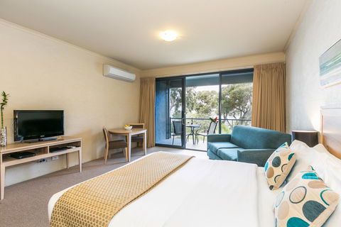 Lorne Surf Apartments - Gold Coast 4U 26