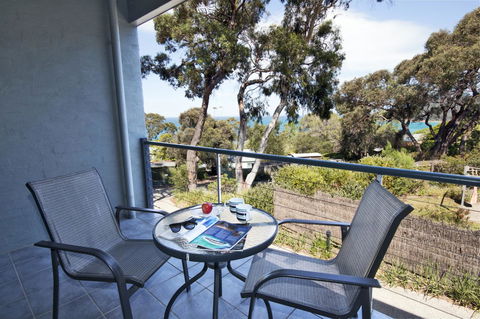 Lorne Surf Apartments - Gold Coast 4U 2