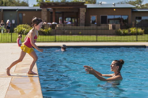 Ramada Resort By Wyndham Phillip Island - Gold Coast 4U 30