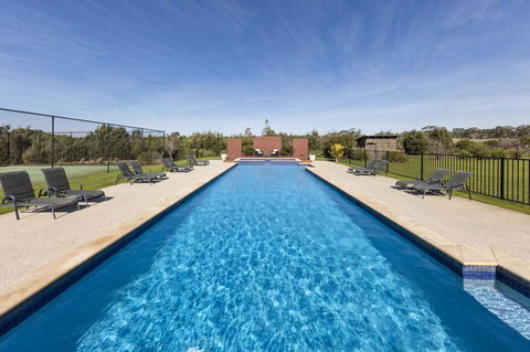 Ramada Resort By Wyndham Phillip Island - Gold Coast 4U 1