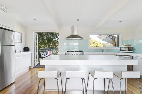 Front Beach House - Accommodation Gold Coast 2