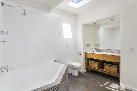 Front Beach House - Accommodation Gold Coast 22