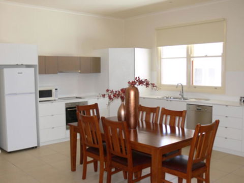 The Victoria Apartments - Gold Coast 4U 21