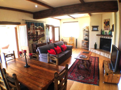 Villa Mallorca - Accommodation Gold Coast 39