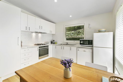 Bilinga Cottages - Accommodation Gold Coast 6