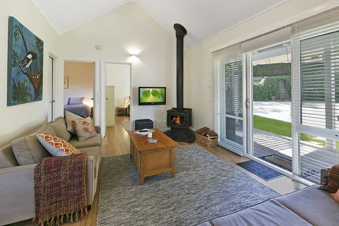 Bilinga Cottages - Accommodation Gold Coast 9