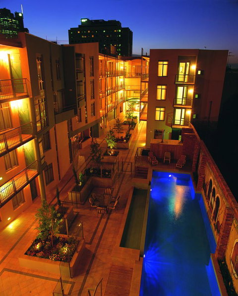 Melbourne Metropole Central Official - Accommodation Gold Coast 3