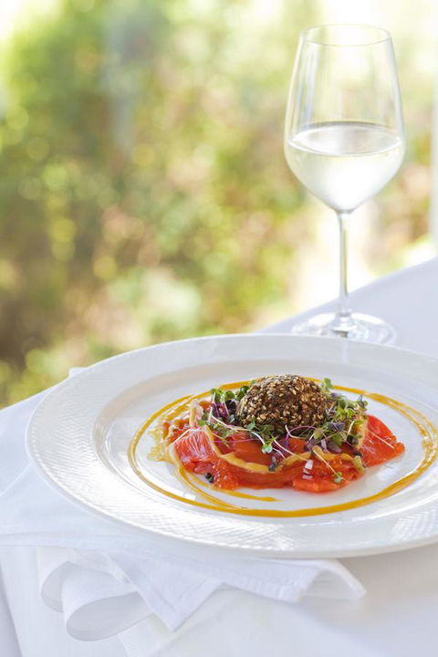 Chris\'s Beacon Point Restaurant & Villas - Accommodation Gold Coast 15