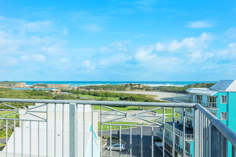 Deep Blue Hotel & Hot Springs - Accommodation Gold Coast 25