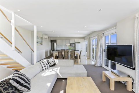 Deep Blue Hotel & Hot Springs - Accommodation Gold Coast 31