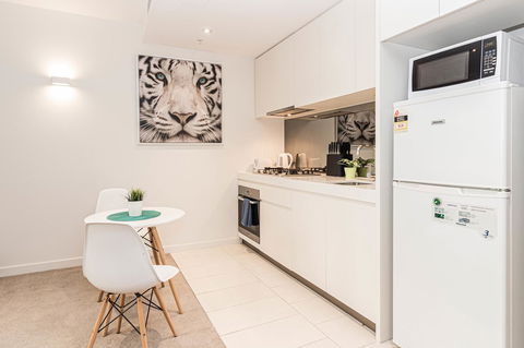 Stay Like Home - Accommodation Gold Coast 3