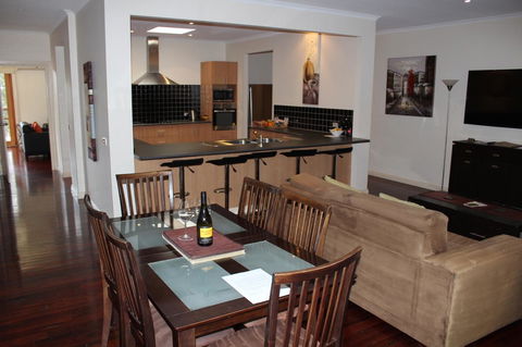 Yering Gorge Cottages - Gold Coast 4U 17