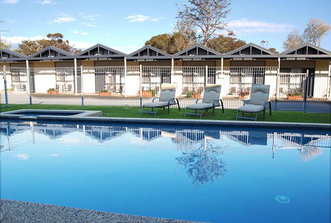 Mornington Motel - Accommodation Gold Coast 0