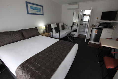 Mornington Motel - Accommodation Gold Coast 1