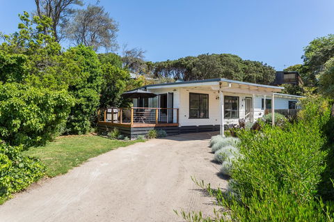 Blairgowrie Bella - Light Filled Home With Great Deck - Accommodation Gold Coast 11