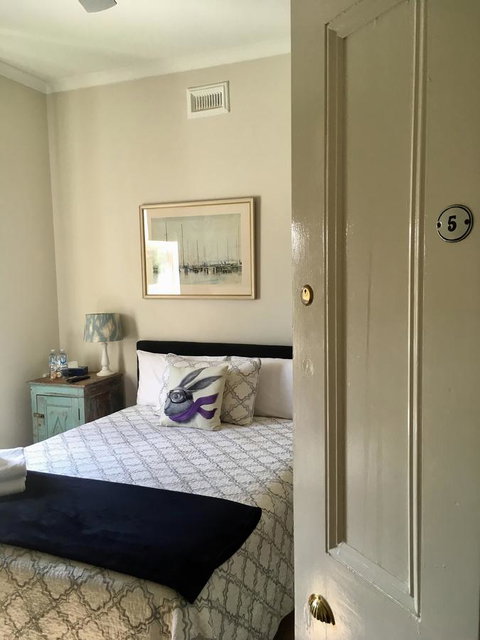 The Alexandra Hotel - 1 Gold Coast 12