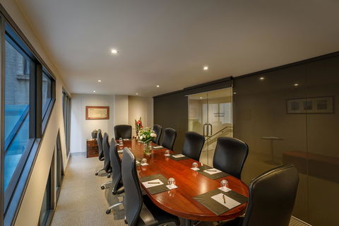 Batman\'s Hill On Collins - Accommodation Gold Coast 30