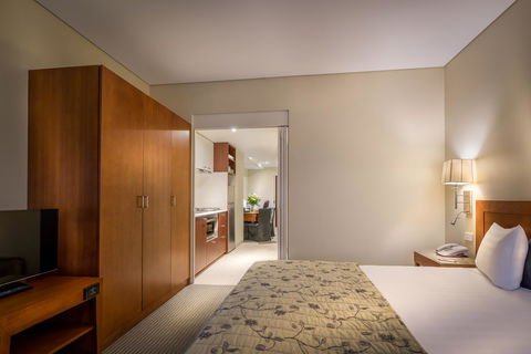 Batman\'s Hill On Collins - Accommodation Gold Coast 27