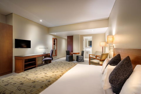 Batman\'s Hill On Collins - Accommodation Gold Coast 26