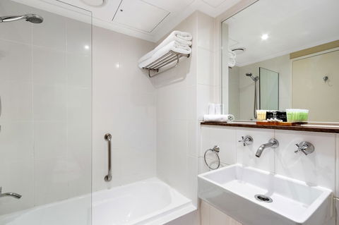 Batman\'s Hill On Collins - Accommodation Gold Coast 13
