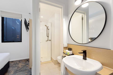 Batman\'s Hill On Collins - Accommodation Gold Coast 7