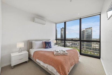 Best Views On Collins - Accommodation Gold Coast 33