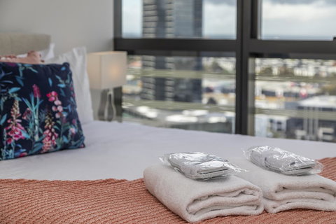 Best Views On Collins - Accommodation Gold Coast 34