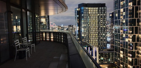 Best Views On Collins - Accommodation Gold Coast 24