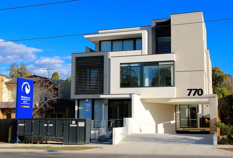 Whitehorse Apartments Hotel - Gold Coast 4U 0