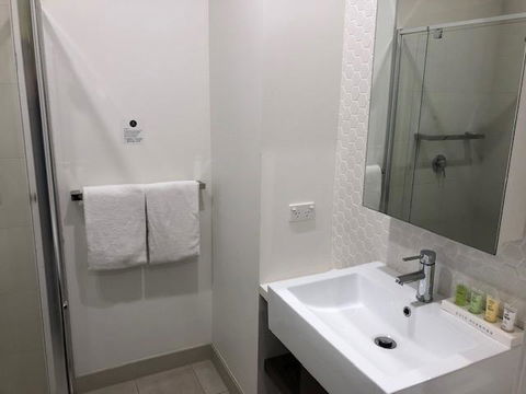 Whitehorse Apartments Hotel - Gold Coast 4U 3