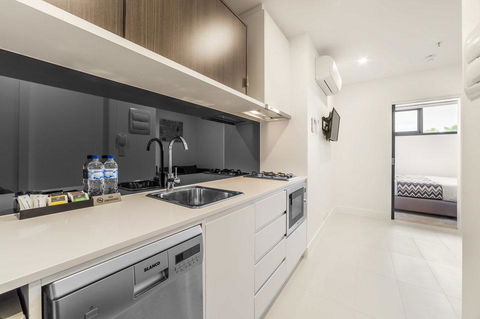 Whitehorse Apartments Hotel - Gold Coast 4U 38