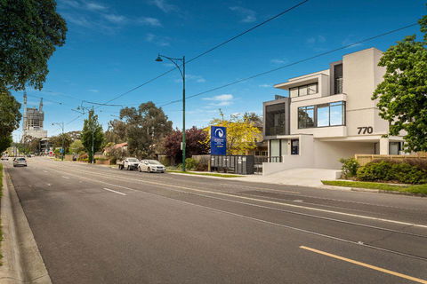 Whitehorse Apartments Hotel - Gold Coast 4U 35