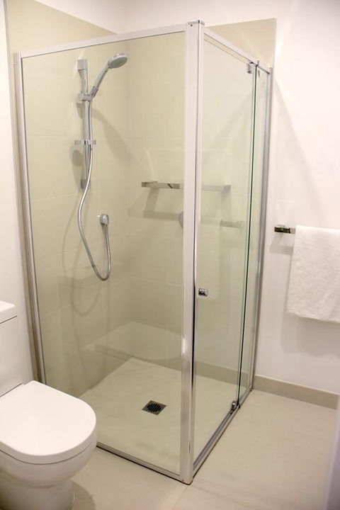 Whitehorse Apartments Hotel - Gold Coast 4U 24