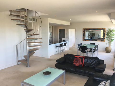 Geelong Waterfront Penthouse Apartment - Accommodation Gold Coast 3
