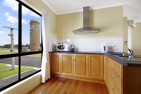 Clifftop Apartments Portland Vic - Accommodation Gold Coast 10