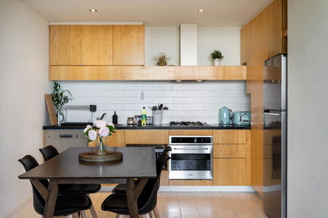 La Maison - Great View, Free Parking, Pool, Gym, Perfectly Located 2BR Apartment - Accommodation Gold Coast 14