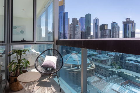 La Maison - Great View, Free Parking, Pool, Gym, Perfectly Located 2BR Apartment - Accommodation Gold Coast 17