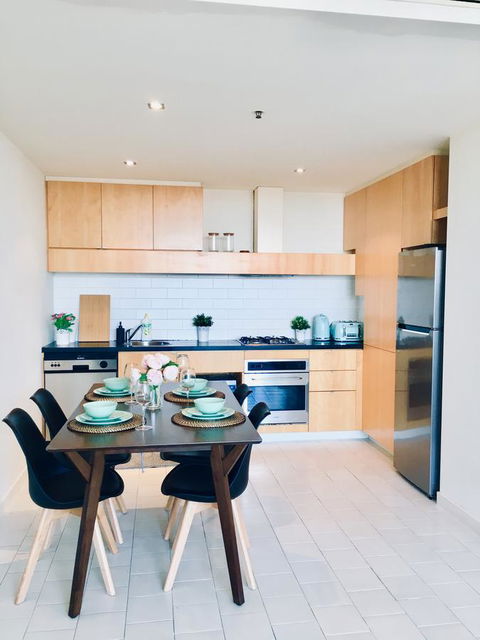 La Maison - Great View, Free Parking, Pool, Gym, Perfectly Located 2BR Apartment - Accommodation Gold Coast 20